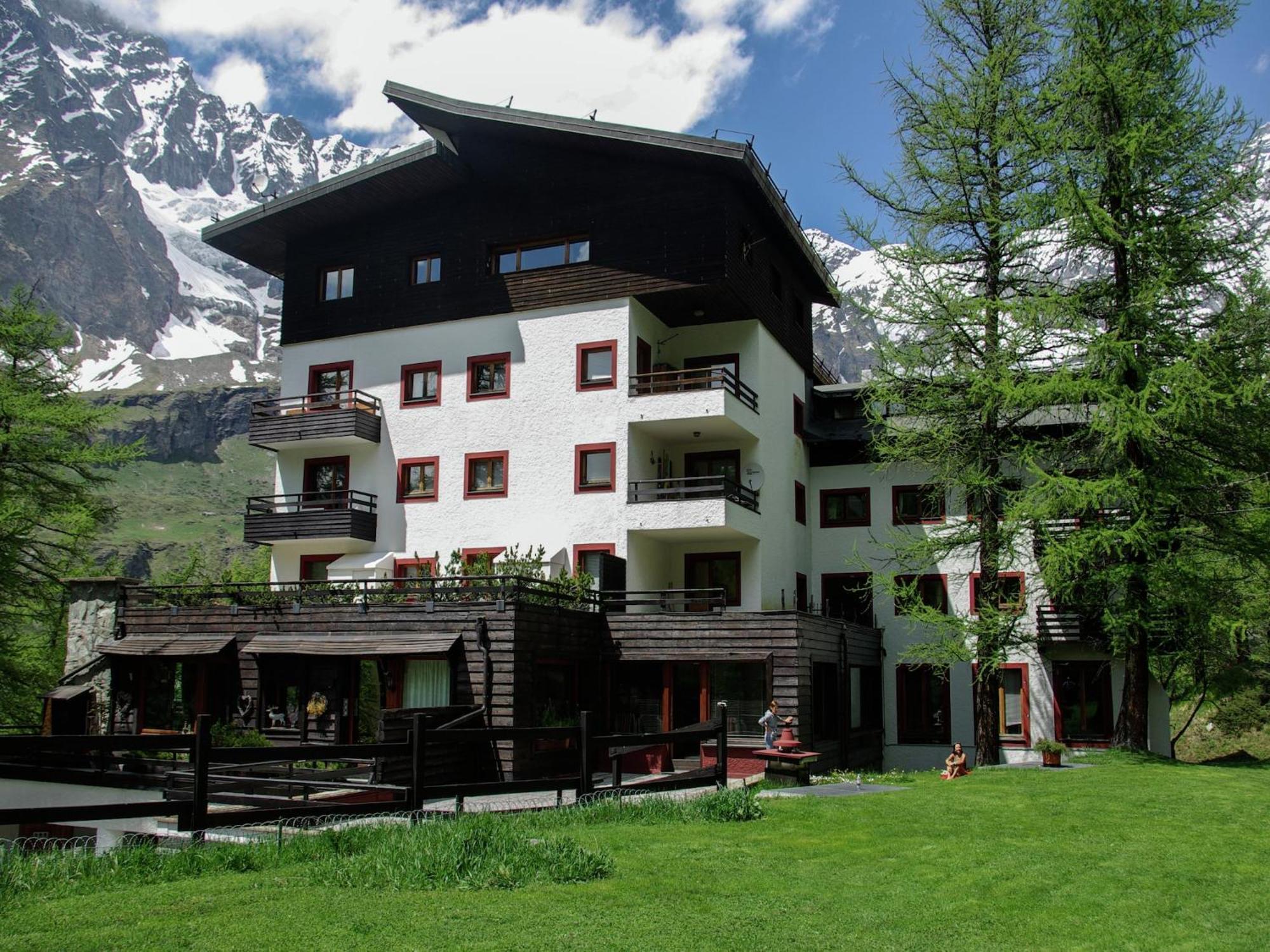 Contemporary Apartment In Breuil Cervinia Near Ski Area Dış mekan fotoğraf